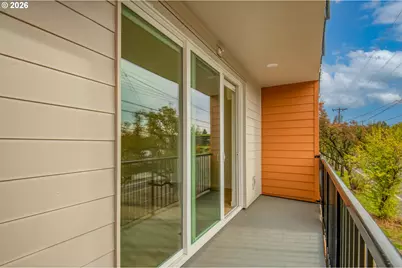 6375 N Lombard St, Portland, OR 97203 - Photo 12