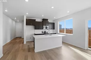 429 SW 31st St, Battle Ground, WA 98604 - Photo 2