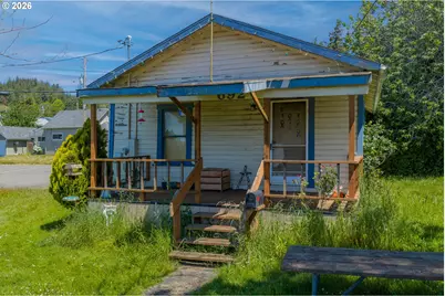 692 N Elliott St, Coquille, OR 97423 - Photo 2