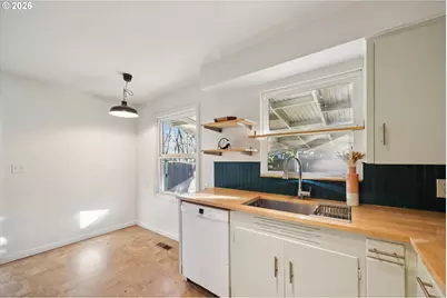 4230 NE 54th Ave, Portland, OR 97218 - Photo 16