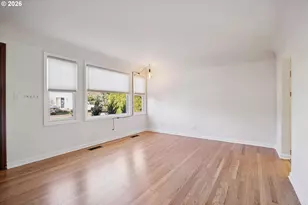 4230 NE 54th Ave, Portland, OR 97218 - Photo 8