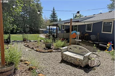 37999 Green Ln, Marcola, OR 97454 - Photo 20