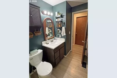 37999 Green Ln, Marcola, OR 97454 - Photo 10