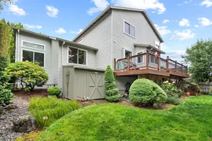 3010 SW Phyllis Dr, Gresham, OR 97080 - Photo 42