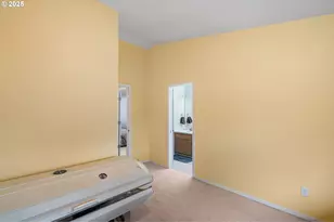 3010 SW Phyllis Dr, Gresham, OR 97080 - Photo 26