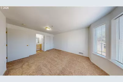 9615 SE Center Ct, Portland, OR 97266 - Photo 18