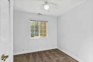 6540 B St, Springfield, OR 97478 - Photo 32