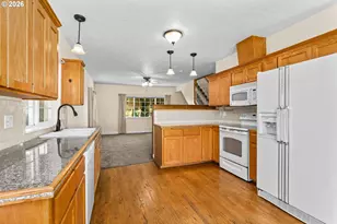 6540 B St, Springfield, OR 97478 - Photo 10