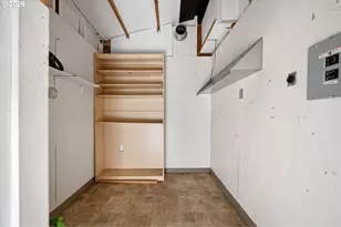 1562 Philip St, Eugene, OR 97402 - Photo 22