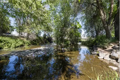 1670 SE Mountain View Dr, Prineville, OR 97754 - Photo 6