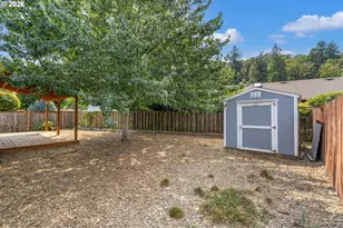 16822 SE Equestrian Way, Portland, OR 97236 - Photo 40