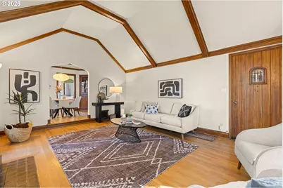 6826 SW 10th Ave, Portland, OR 97219 - Photo 8