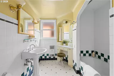 6826 SW 10th Ave, Portland, OR 97219 - Photo 18