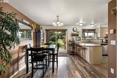 32968 Camas Swale Rd, Creswell, OR 97426 - Photo 8