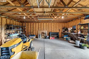 32968 Camas Swale Rd, Creswell, OR 97426 - Photo 36