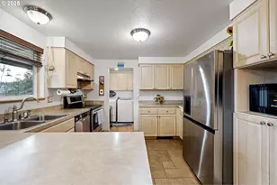 32968 Camas Swale Rd, Creswell, OR 97426 - Photo 10