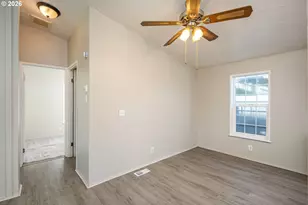 47757 Fairy Glen Dr, Oakridge, OR 97463 - Photo 8