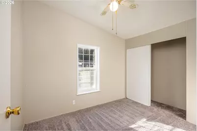 47757 Fairy Glen Dr, Oakridge, OR 97463 - Photo 4