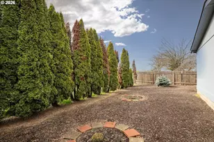 2569 Maia Loop, Springfield, OR 97477 - Photo 34