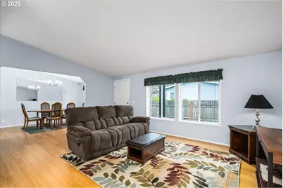 2569 Maia Loop, Springfield, OR 97477 - Photo 4