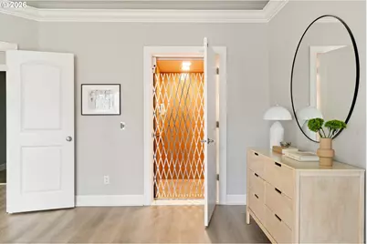 930 SW Skyline Blvd, Portland, OR 97221 - Photo 24