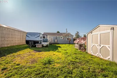 130 S 7th St, Lakeside, OR 97449 - Photo 30