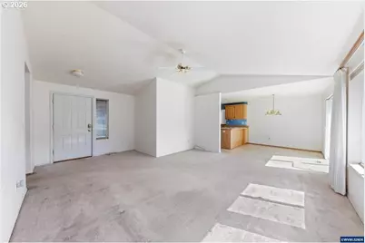 475 SE Hankel St, Dallas, OR 97338 - Photo 4