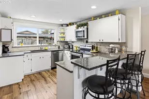 905 NW 19th St, McMinnville, OR 97128 - Photo 10