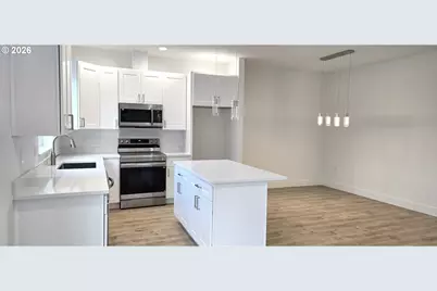 12451 SE Harold St, Portland, OR 97236 - Photo 14