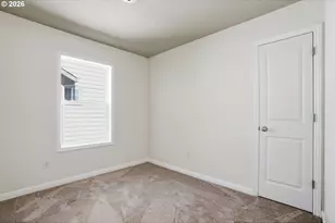 9442 N Macrum Ave, Portland, OR 97203 - Photo 28