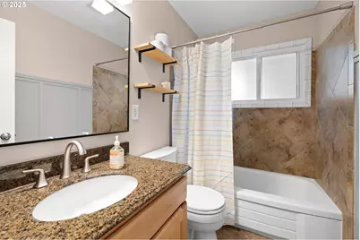 330 NE 190th Ave, Portland, OR 97230 - Photo 18