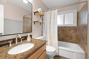 330 NE 190th Ave, Portland, OR 97230 - Photo 18