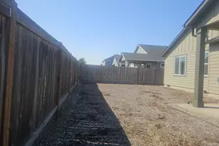 1363 Jefferson St, Independence, OR 97351 - Photo 32