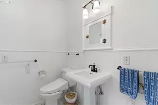 7060 SE 13th Ave, Portland, OR 97202 - Photo 18