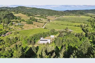 21470 SW Eagle Point Rd, McMinnville, OR 97128 - Photo 6