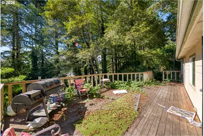 96951 Hampton Rd, Brookings, OR 97415 - Photo 32