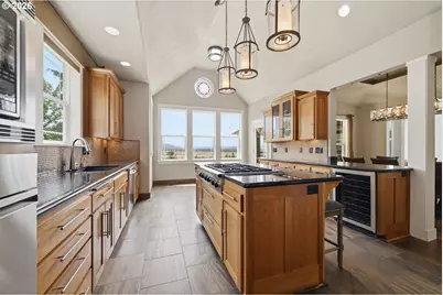 35512 Sunnyhill Ln, Pleasant Hill, OR 97455 - Photo 16