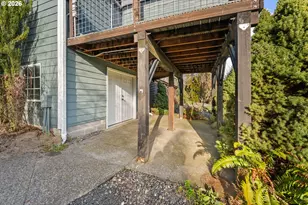 235 Melrose Terrace Ln, Roseburg, OR 97471 - Photo 40