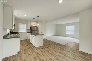 5885 NE Jacobson St, Hillsboro, OR 97124 - Photo 10