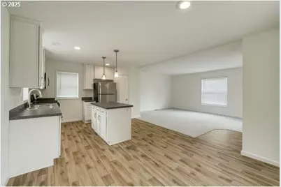 5885 NE Jacobson St #39, Hillsboro, OR 97124 - Photo 6