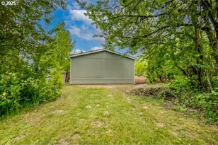 5885 NE Jacobson St, Hillsboro, OR 97124 - Photo 28