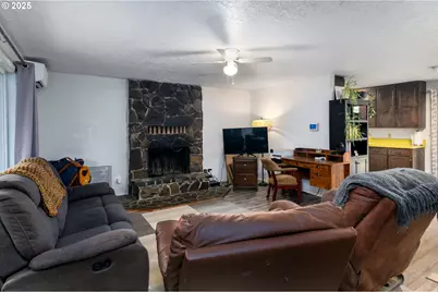 30521 S Deardorff Rd, Molalla, OR 97038 - Photo 8