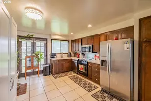 1360 Sunset Ln, Sweet Home, OR 97386 - Photo 10