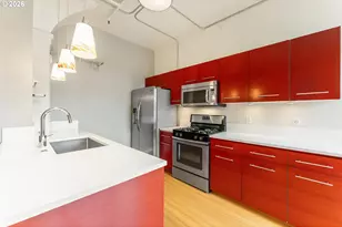 300 NW 8th Ave, Portland, OR 97209 - Photo 4