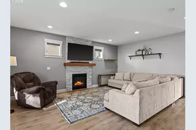 38323 Juniper St, Sandy, OR 97055 - Photo 8