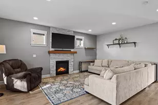 38323 Juniper St, Sandy, OR 97055 - Photo 8