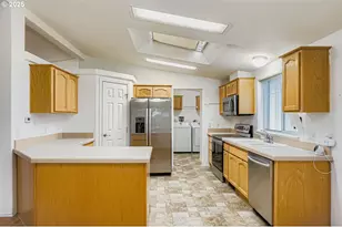 2111 Pippin St NE, Salem, OR 97305 - Photo 10