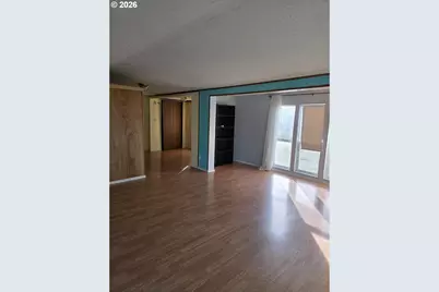 463 SE Gregory Dr, Winston, OR 97496 - Photo 4