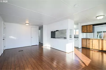 500 N Gilwood St #21, Carlton, OR 97111 - Photo 4