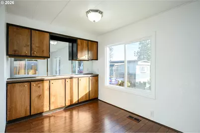 500 N Gilwood St #21, Carlton, OR 97111 - Photo 6